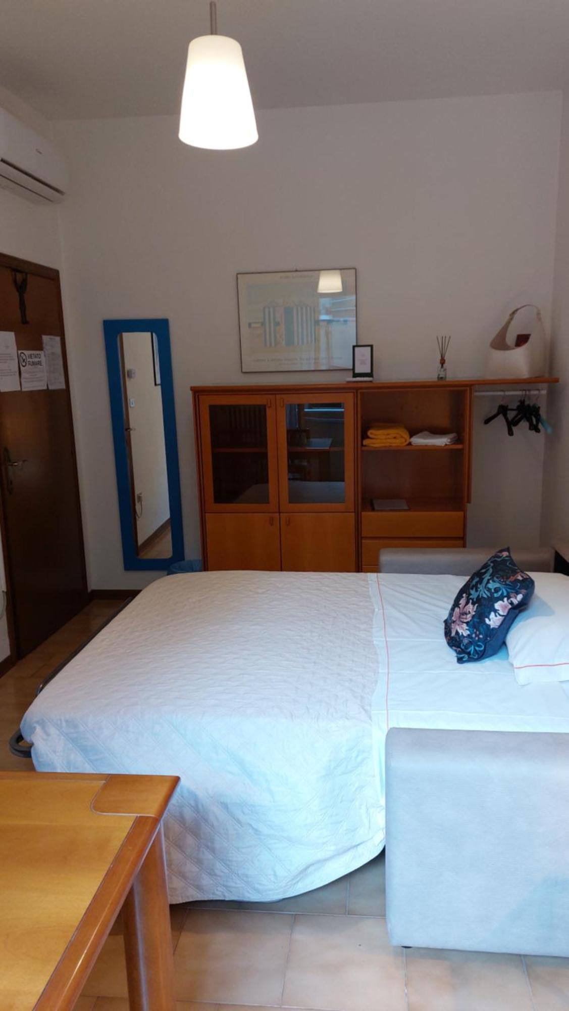 Antonia'S Guest House 里米尼 外观 照片